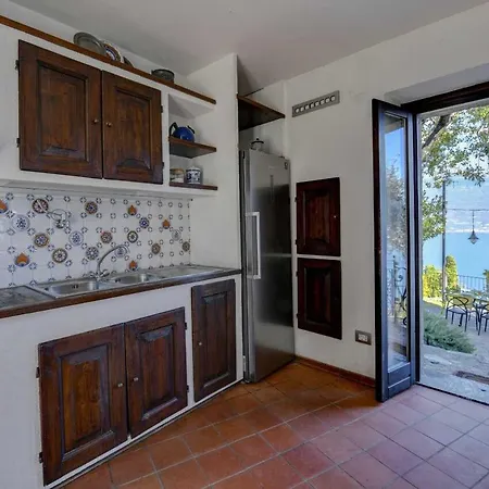 Le Ravere Luxury Mini-resort - A Structure For 12 * Gargnano