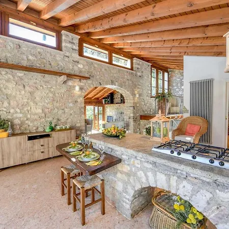 Villa Le Ravere Luxury Mini-resort - A Structure For 12