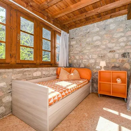 Le Ravere Luxury Mini-resort - A Structure For 12 Gargnano