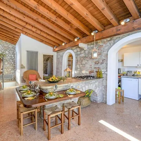 Le Ravere Luxury Mini-resort - A Structure For 12 Gargnano