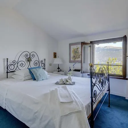 Le Ravere Luxury Mini-resort - A Structure For 12 Gargnano